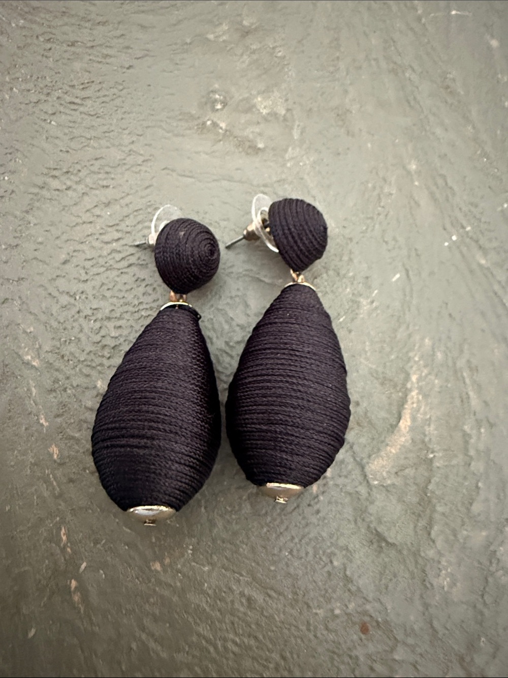 Black bonbon style earrings